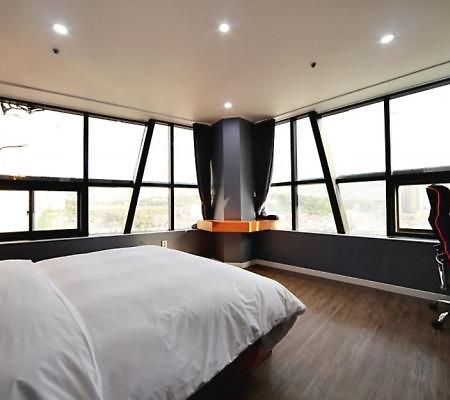 The Way Hotel Changwon Exterior photo