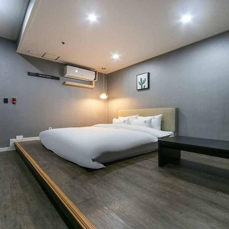 The Way Hotel Changwon Exterior photo
