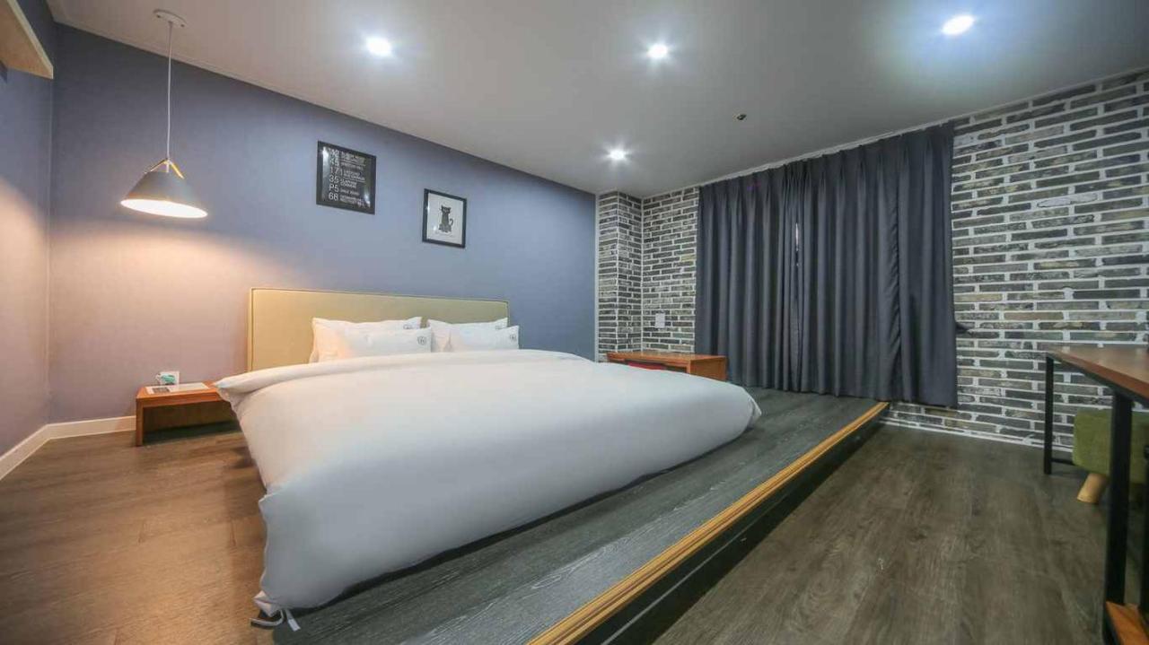 The Way Hotel Changwon Exterior photo