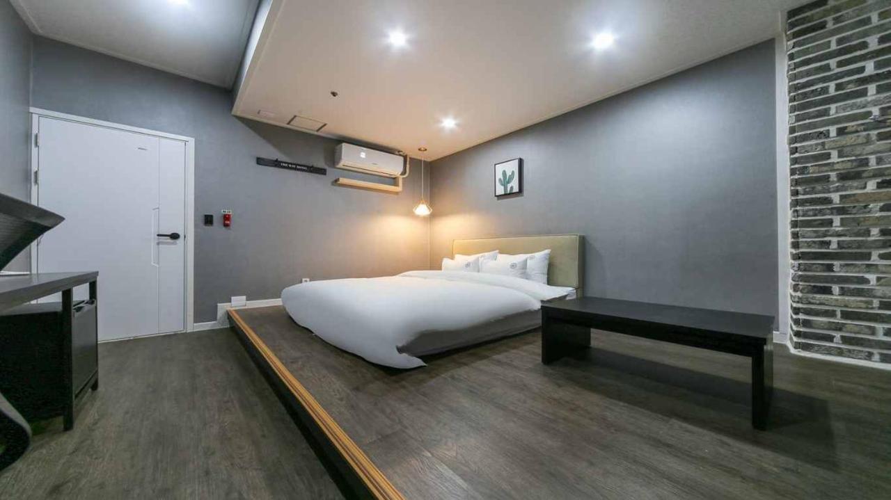 The Way Hotel Changwon Exterior photo